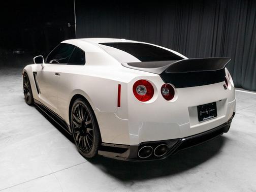 2013 Nissan GT-R Black Edition