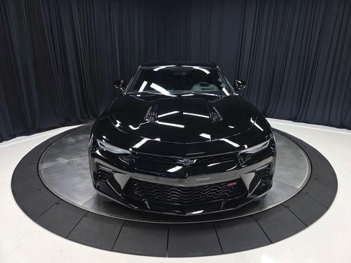 Black 2018 Chevrolet Camaro 2SS