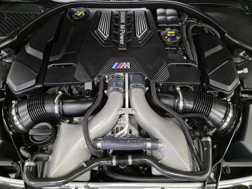 2020 BMW M8 Base