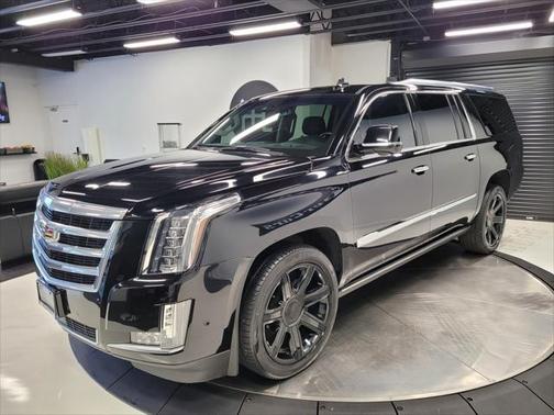 2018 Cadillac Escalade ESV Premium Luxury