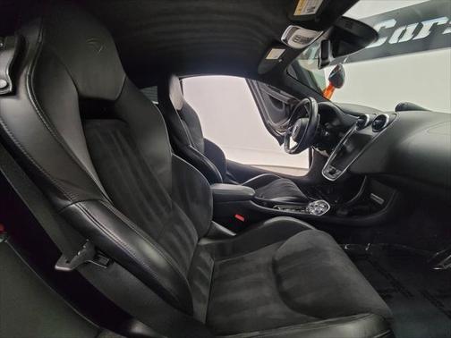 2017 McLaren 570S Base