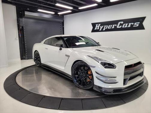 2014 Nissan GT-R Premium