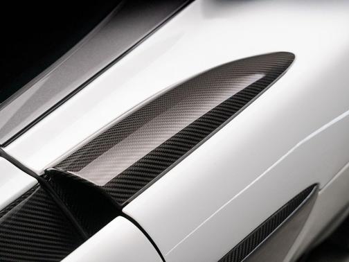 White 2016 McLaren 570S Base