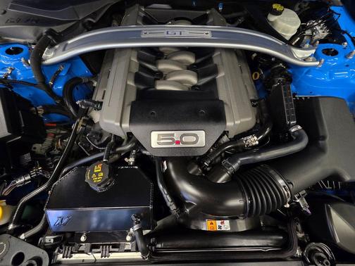 Grabber Blue 2017 Ford Mustang GT Premium
