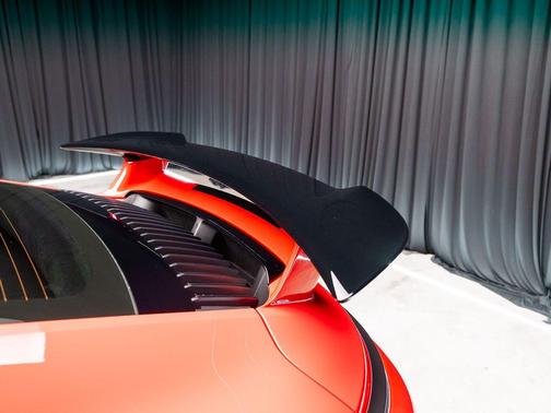 2025 Porsche 911 Carrera