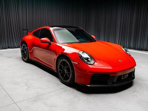 2025 Porsche 911 Carrera