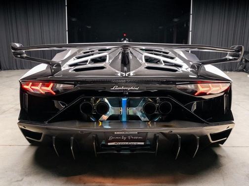 2013 Lamborghini Aventador LP700-4