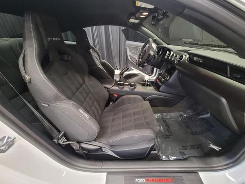 2018 Ford Shelby GT350 Base