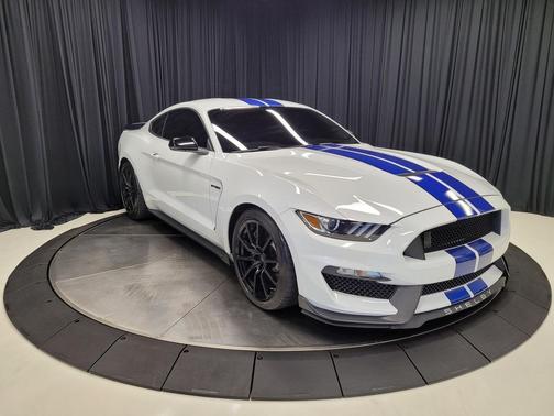 2018 Ford Shelby GT350 Base