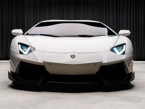 2012 Lamborghini Aventador LP700-4
