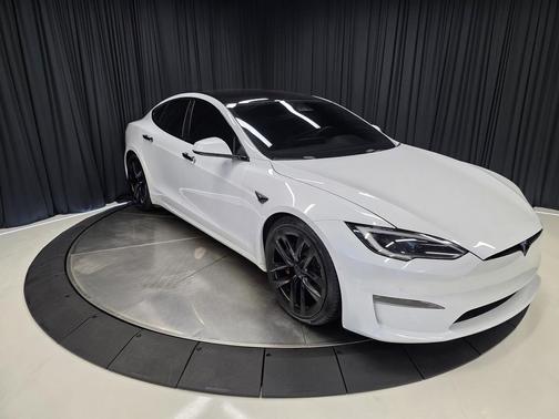 2022 Tesla Model S Base