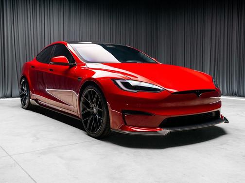 2022 Tesla Model S Plaid