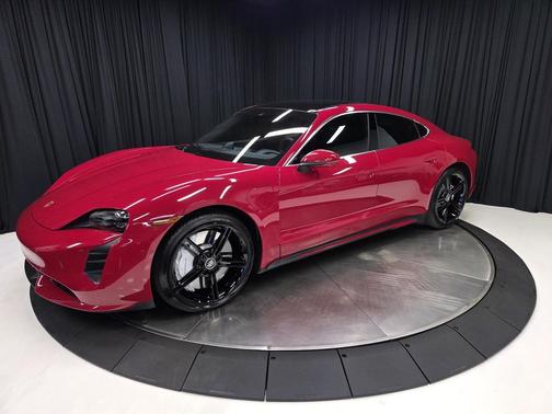 2020 Porsche Taycan Turbo