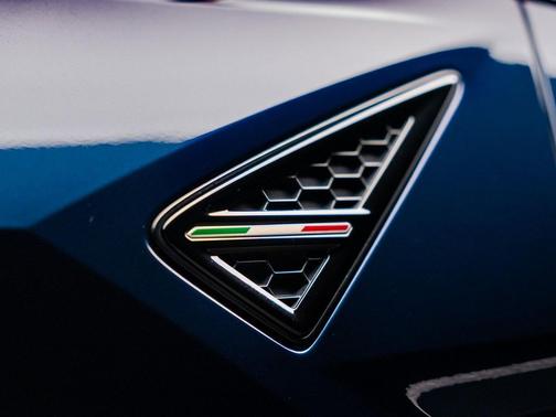 2019 Lamborghini Urus Base