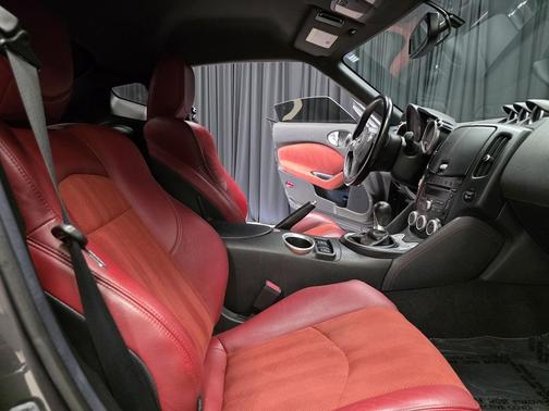 2010 Nissan 370Z Touring