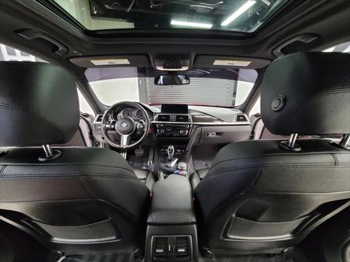 2017 BMW 330 330i