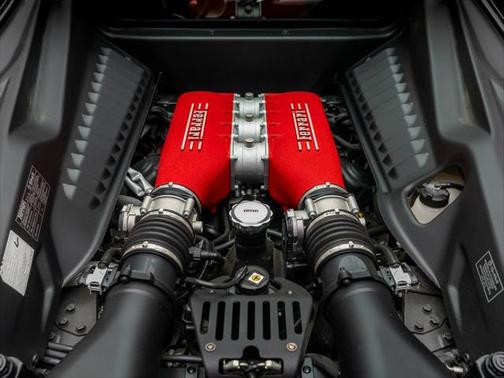 2010 Ferrari 458 Italia Base