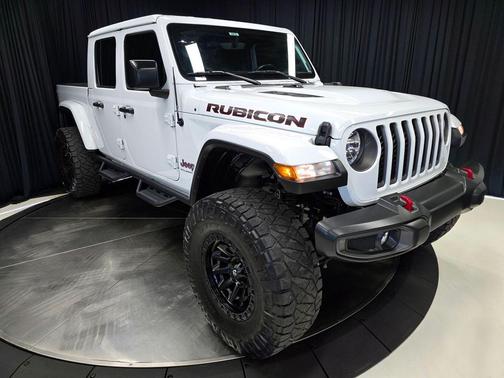 Bright White Clearcoat 2023 Jeep Gladiator Rubicon