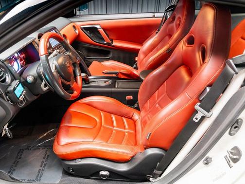 2014 Nissan GT-R Premium