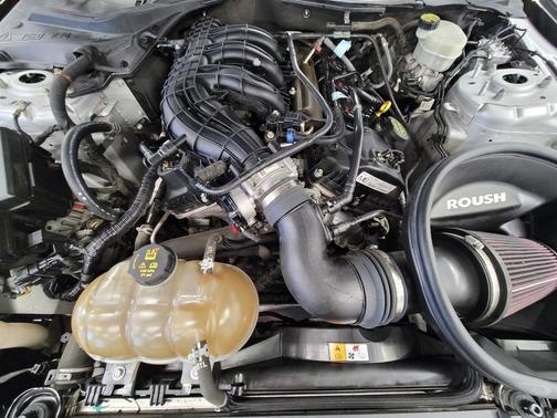 2015 Ford Mustang V6