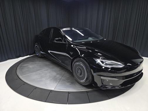 2022 Tesla Model S Base