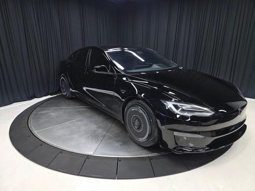 2022 Tesla Model S Base