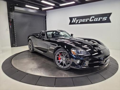 2005 Dodge Viper SRT10
