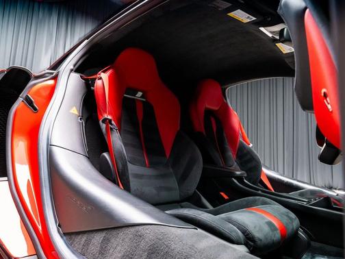 2016 McLaren 570S Base