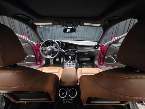 2022 Alfa Romeo Giulia Ti