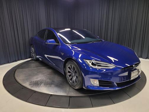 2020 Tesla Model S Long Range