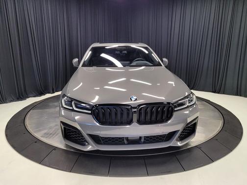 2021 BMW 540 540i