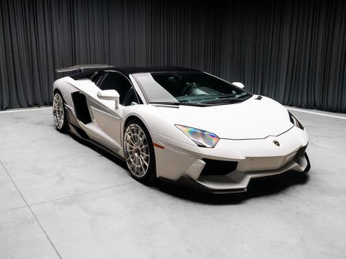 2013 Lamborghini Aventador LP700-4