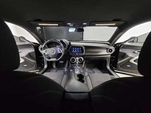 2020 Chevrolet Camaro RWD Coupe LT1