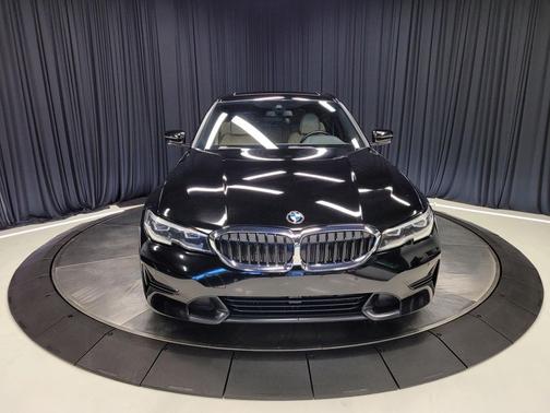 2019 BMW 330 xDrive