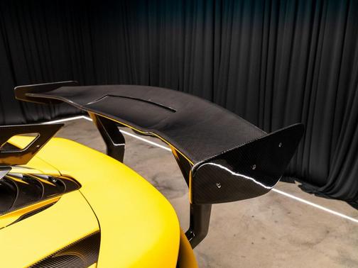 2018 McLaren 720S Base