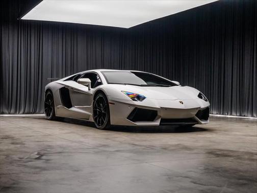 2013 Lamborghini Aventador LP700-4