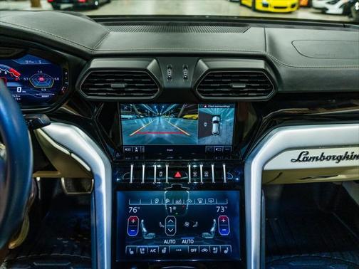 2020 Lamborghini Urus Base