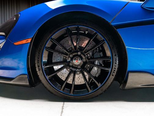 2016 McLaren 570S Base