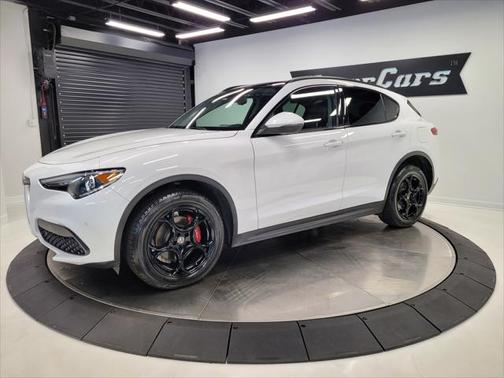 2018 Alfa Romeo Stelvio Sport