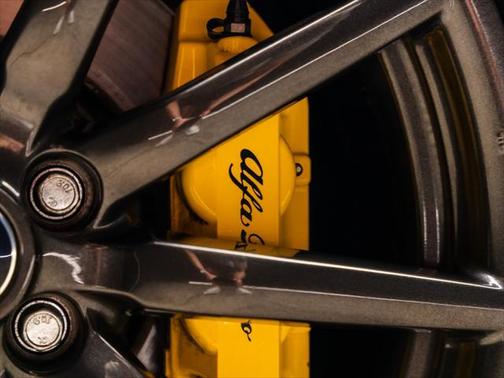 2018 Alfa Romeo 4C Spider Base