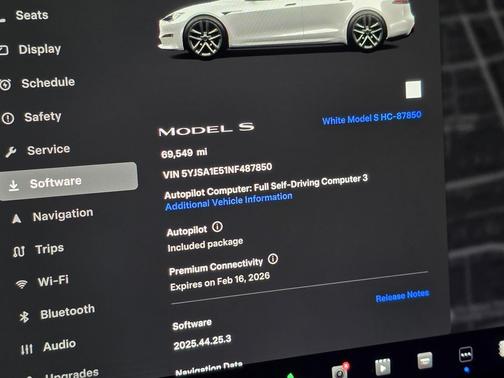 2022 Tesla Model S Base