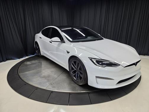 2022 Tesla Model S Base