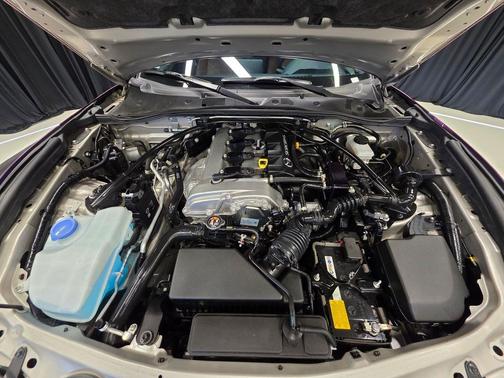 Platinum Quartz Metallic 2022 Mazda MX-5 Miata Grand Touring