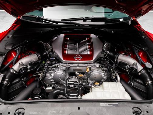 2023 Nissan GT-R Premium Dual-clutch 6-Speed Transmission