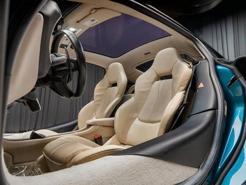 2017 McLaren 570GT Base