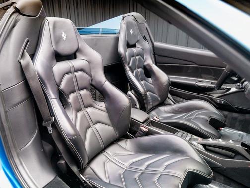 2016 Ferrari 488 Spider Base