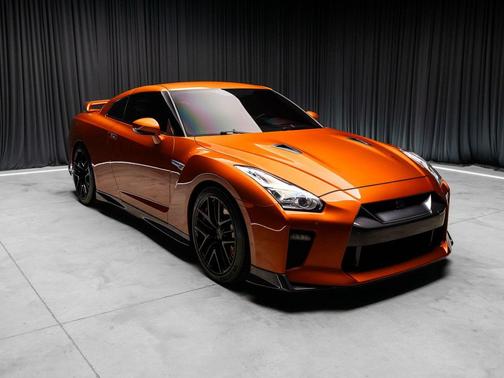 Blaze Metallic 2018 Nissan GT-R Premium