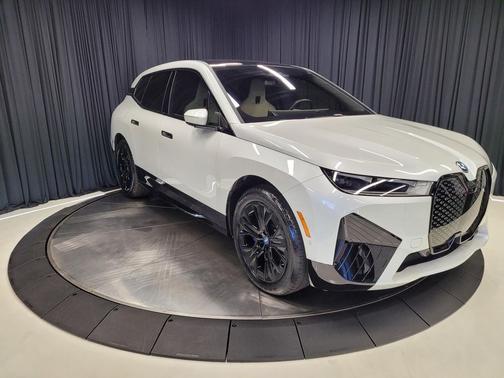 2025 BMW iX xDrive50
