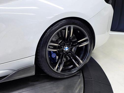 Alpine White 2016 BMW M2 Base