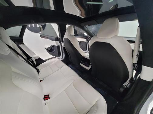 2021 Tesla Model S Long Range